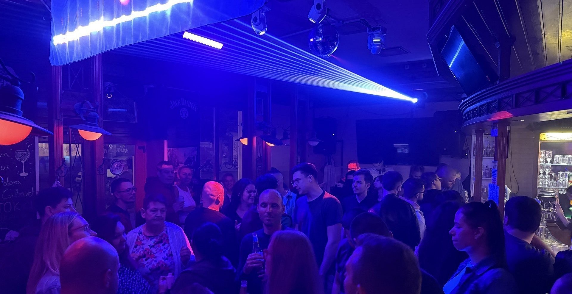 A Sör Bár mindig vár!